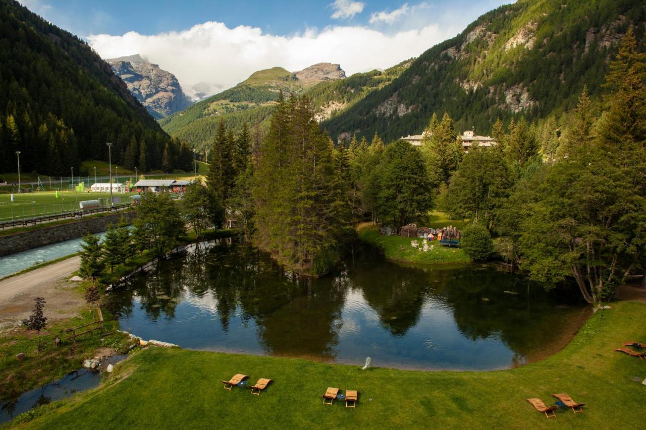 Au Charmant Petit Lac - Ecohotel Parc & Spa Champoluc Eksteriør bilde