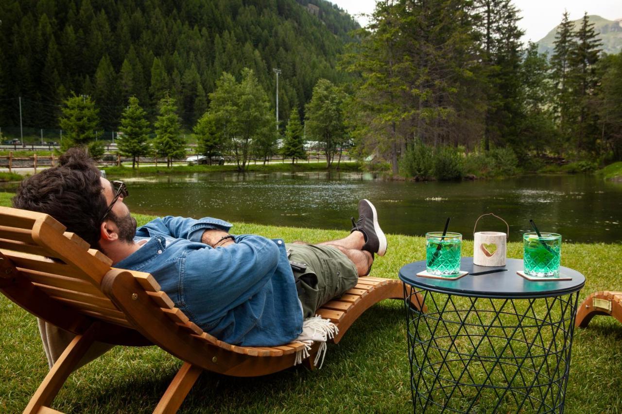 Au Charmant Petit Lac - Ecohotel Parc & Spa Champoluc Eksteriør bilde