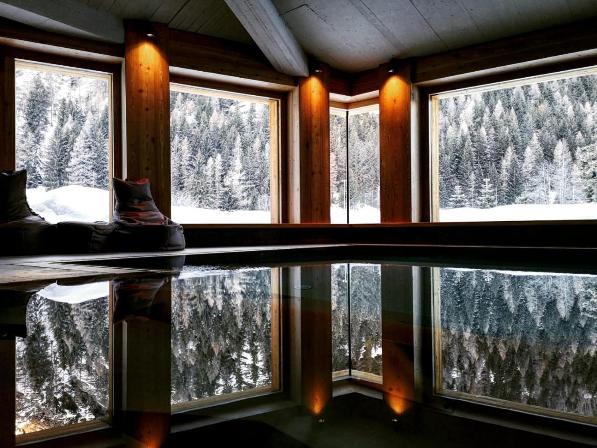 Au Charmant Petit Lac - Ecohotel Parc & Spa Champoluc Eksteriør bilde